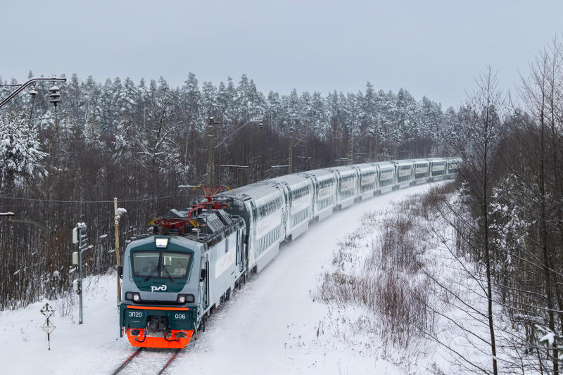 В 2025 году РЖД закупили на 30% меньше вагонов дальнего следования