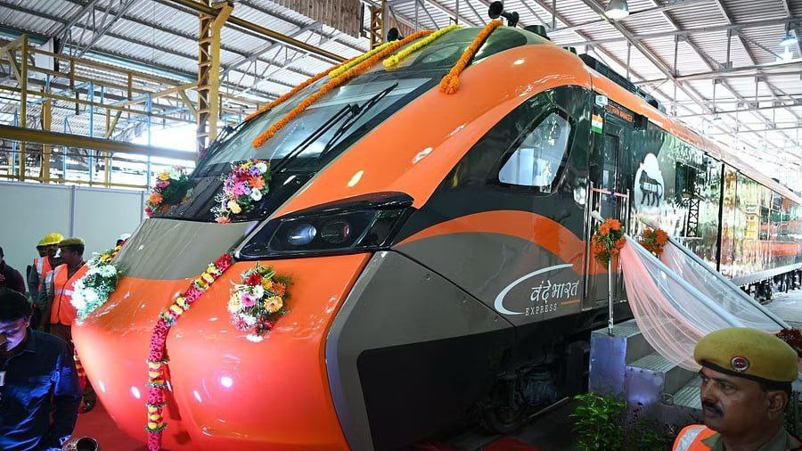 Titagarh Rail открыла линию по производству поездов Vande Bharat