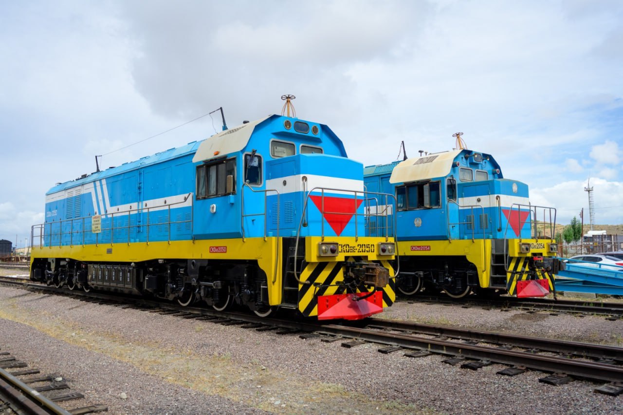 Первые локомотивы CRRC поставлены в Казахстан 