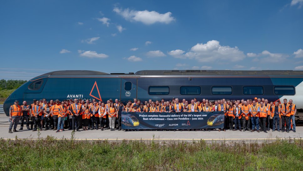 На заводе Alstom в Великобритании завершился ремонт поездов Class 390