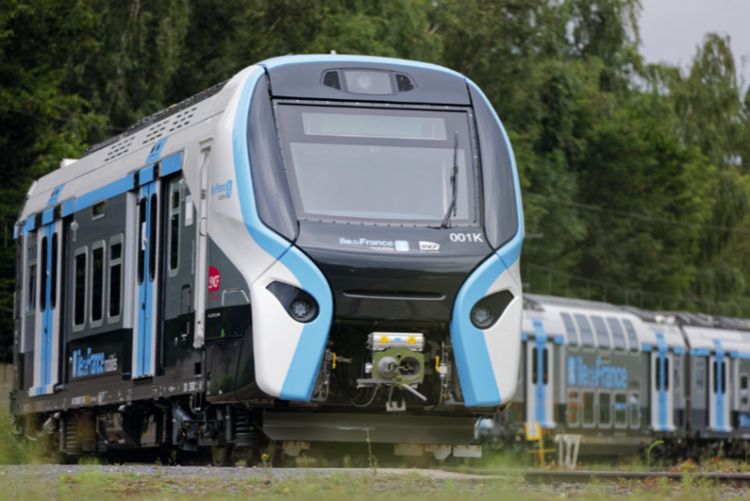 Île-de-France Mobilités купит еще 96 поездов RER NG 