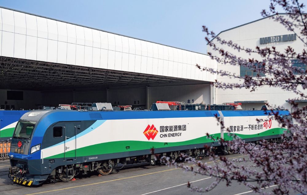 CRRC представила самый мощный двухсекционный локомотив в своей линейке